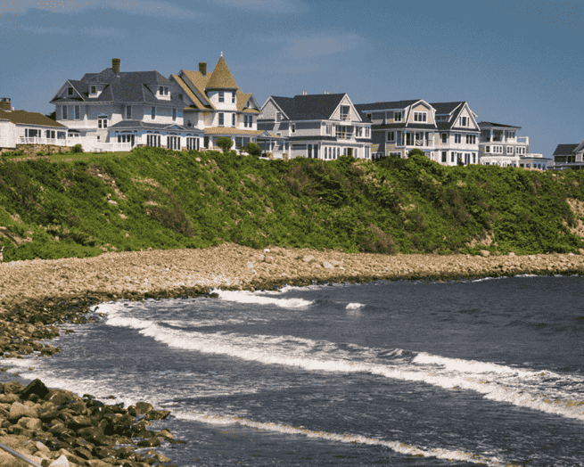 Coastal Living: Irish Coastal Homes Garnering Top Prices in Booming Real Estate Market