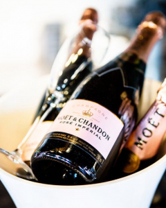 French Champagne Sales set New Record  of €5.5B in 2021