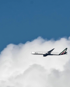 Italy creates a new airline to replace Alitalia airline