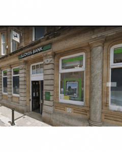 Lloyds Banking Group and Oaktree Capital Collaborate on £1bn UK Buyout Funding